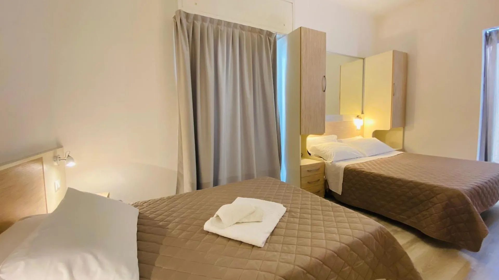 Hotel Butterfly Rimini 3*,  Italien