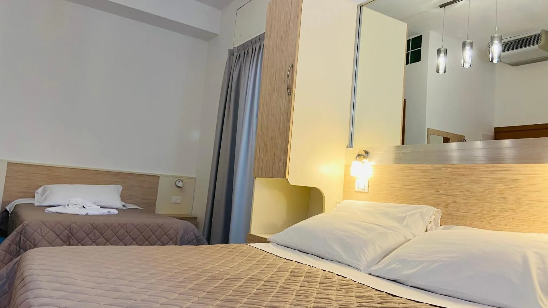 Hotel Butterfly Wellness & Spa Rimini 3*,  Itálie